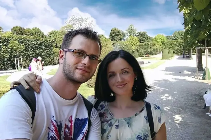 Family photograph: light, colour and contrast correction